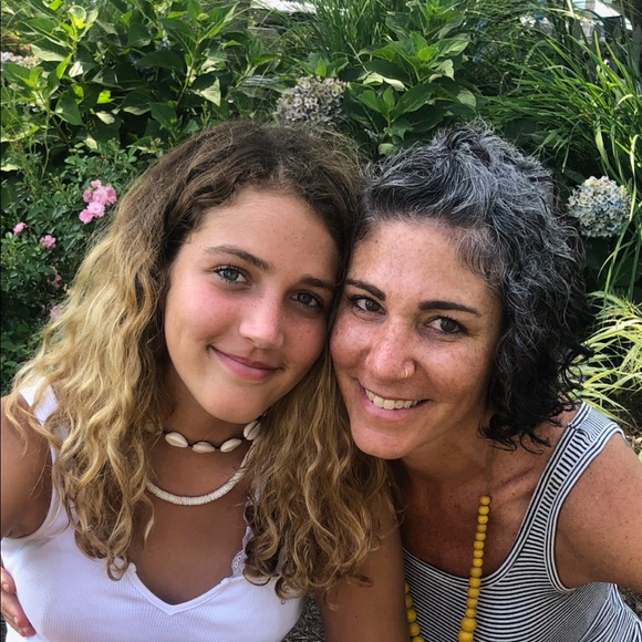 Meet your posher! - Picture 5 of 5